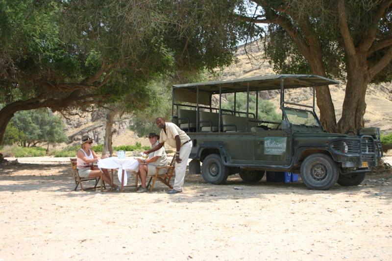 Fort Sesfontein Lodge & Safaris Екстериор снимка